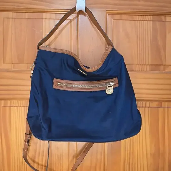 Michael kors Large Navy Nylon Crossbody Bag - Picture 1 of 4